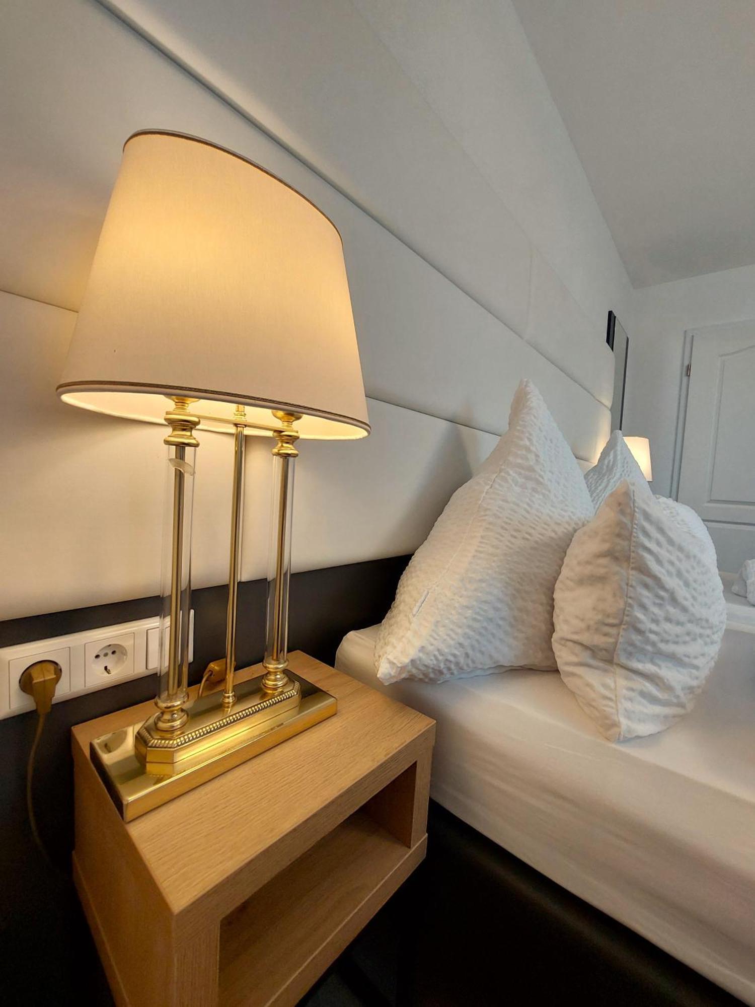 Bodensee Sunshine Zimmer & Apts. Uhldingen-Mühlhofen Екстериор снимка
