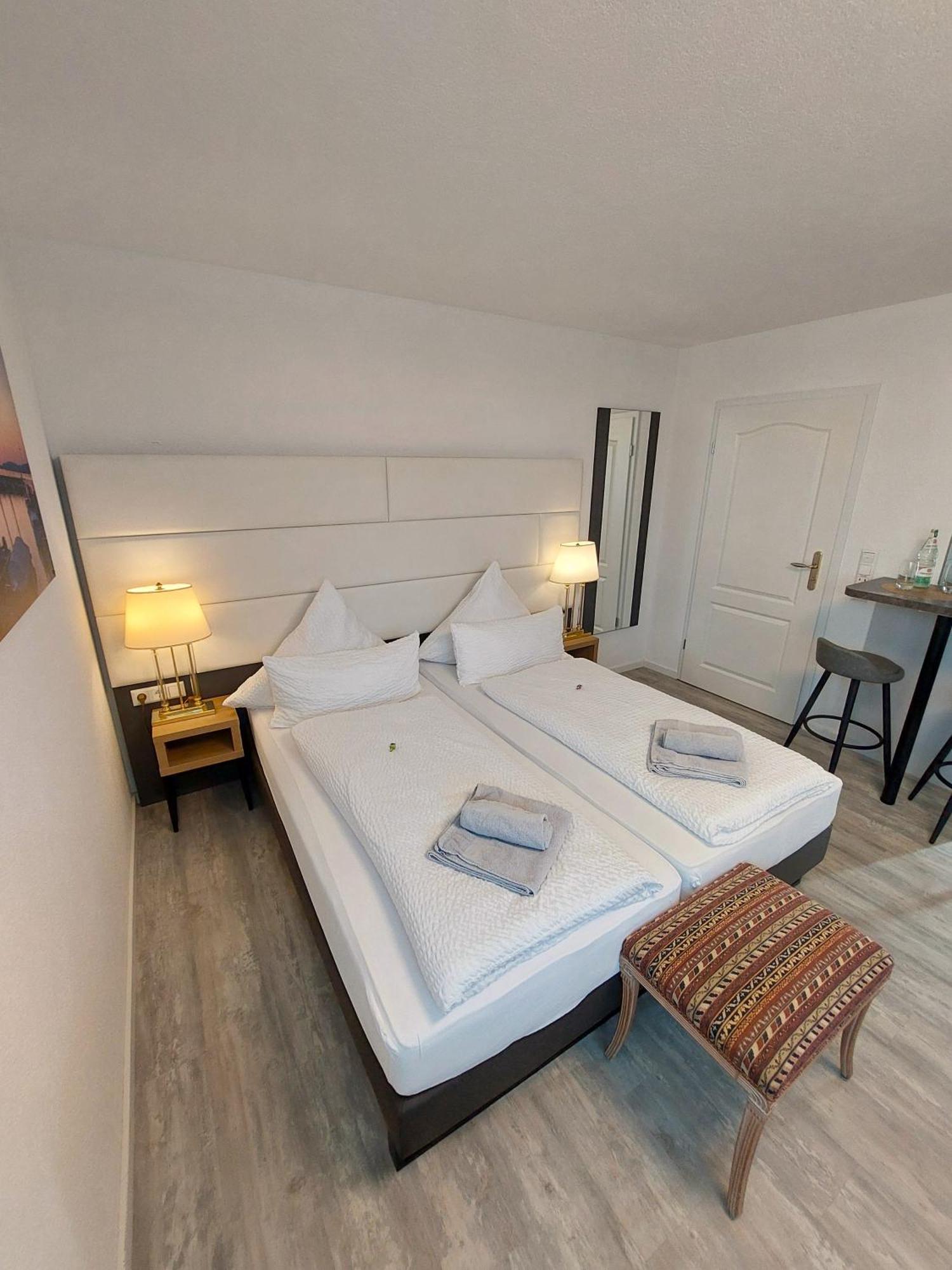 Bodensee Sunshine Zimmer & Apts. Uhldingen-Mühlhofen Екстериор снимка