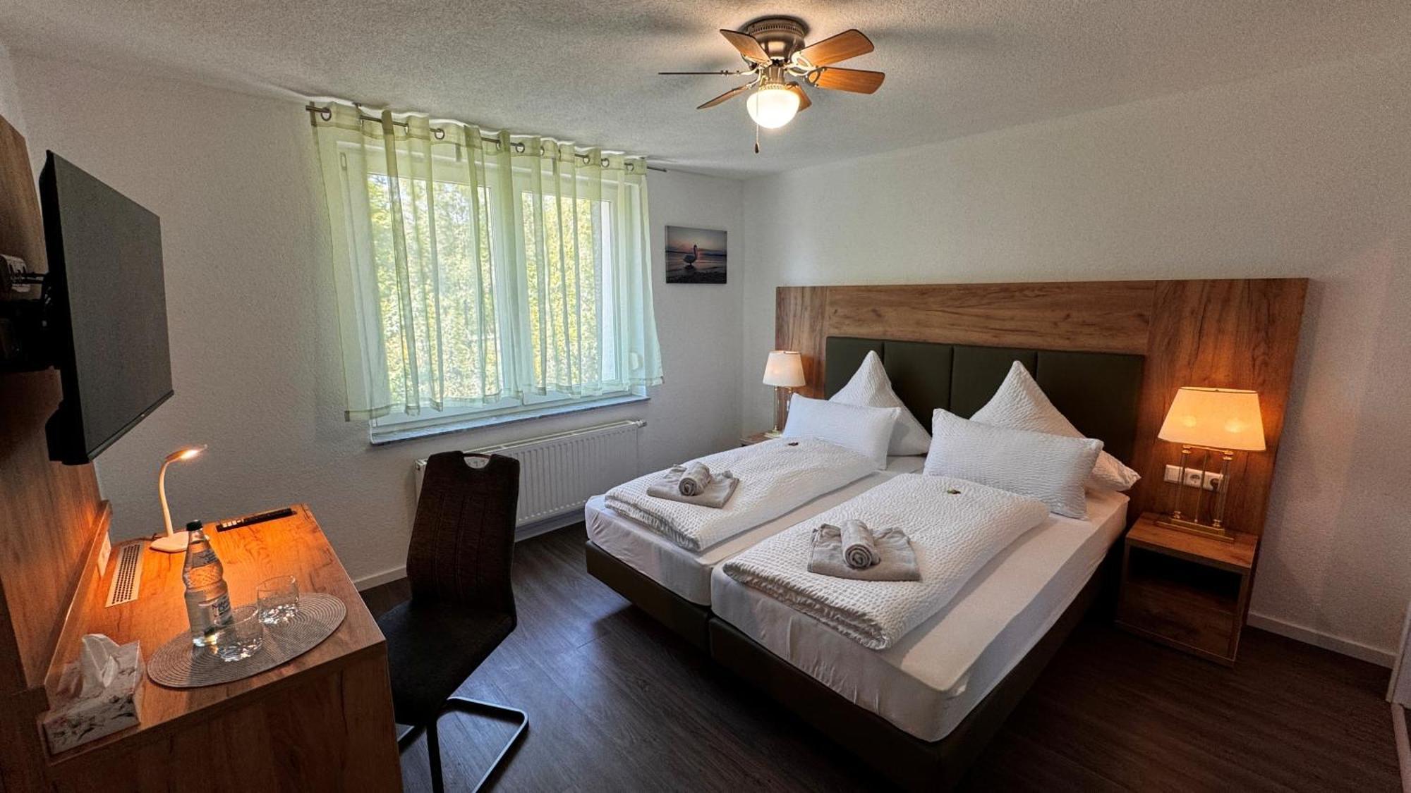 Bodensee Sunshine Zimmer & Apts. Uhldingen-Mühlhofen Екстериор снимка