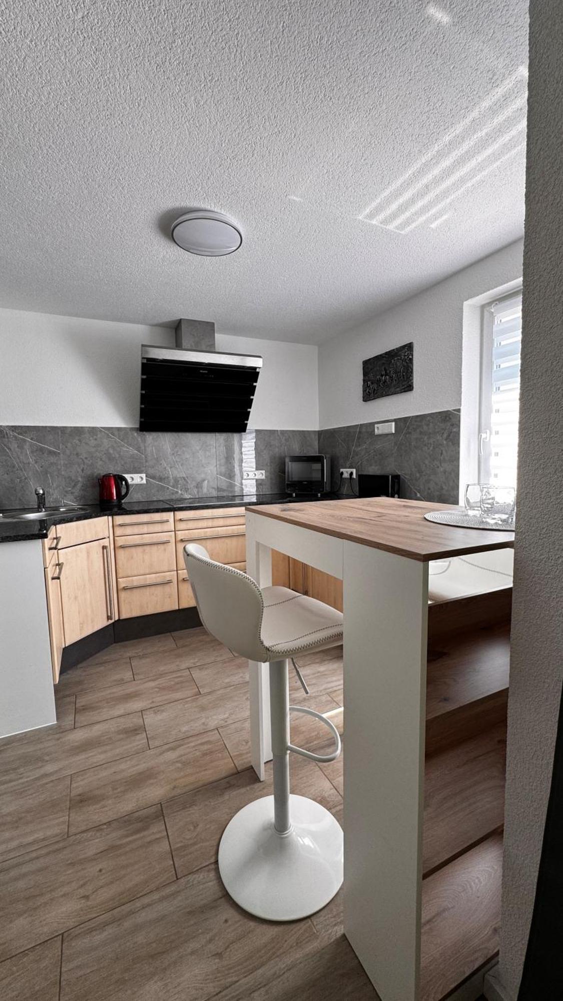 Bodensee Sunshine Zimmer & Apts. Uhldingen-Mühlhofen Екстериор снимка