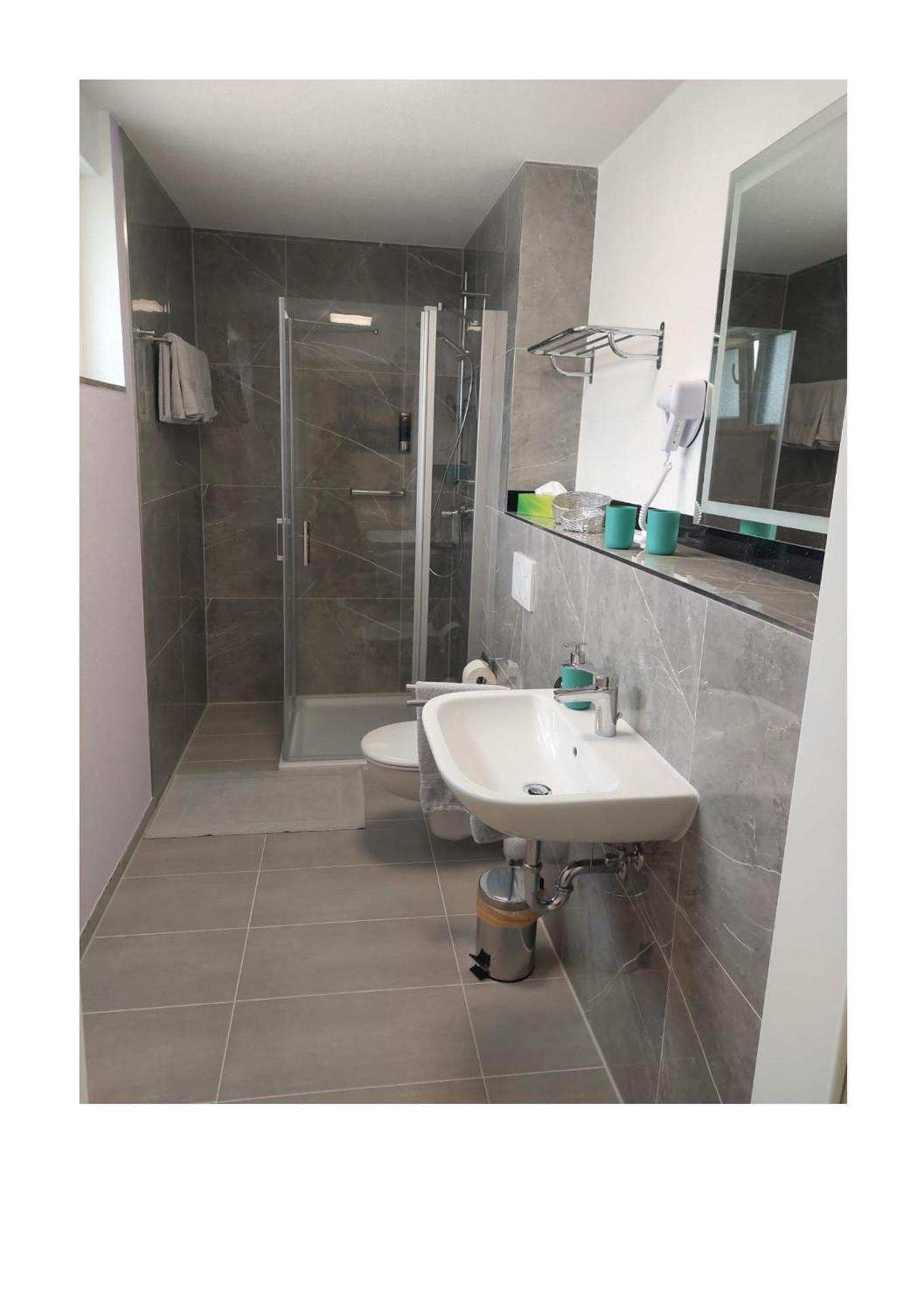 Bodensee Sunshine Zimmer & Apts. Uhldingen-Mühlhofen Екстериор снимка