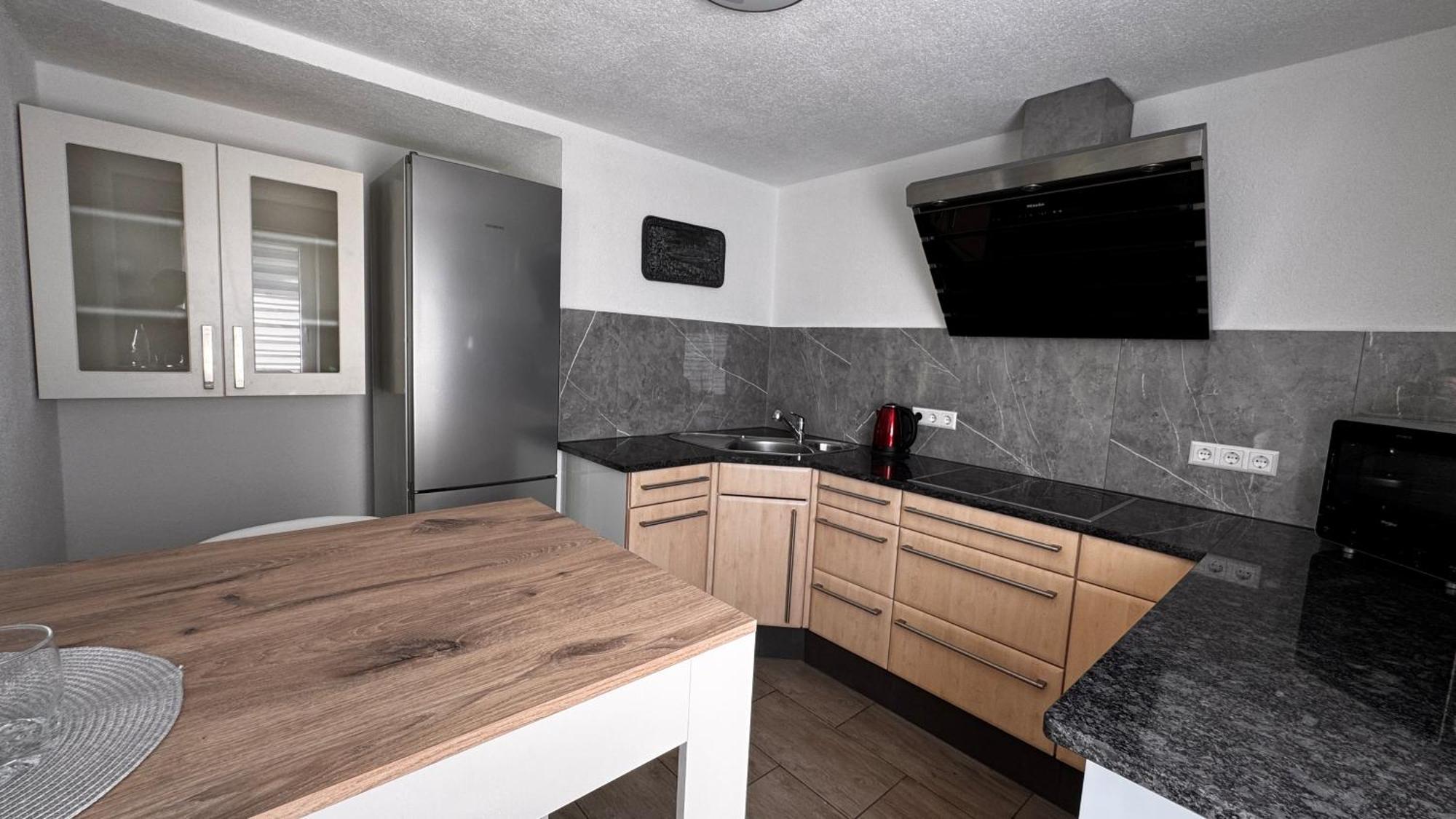 Bodensee Sunshine Zimmer & Apts. Uhldingen-Mühlhofen Екстериор снимка
