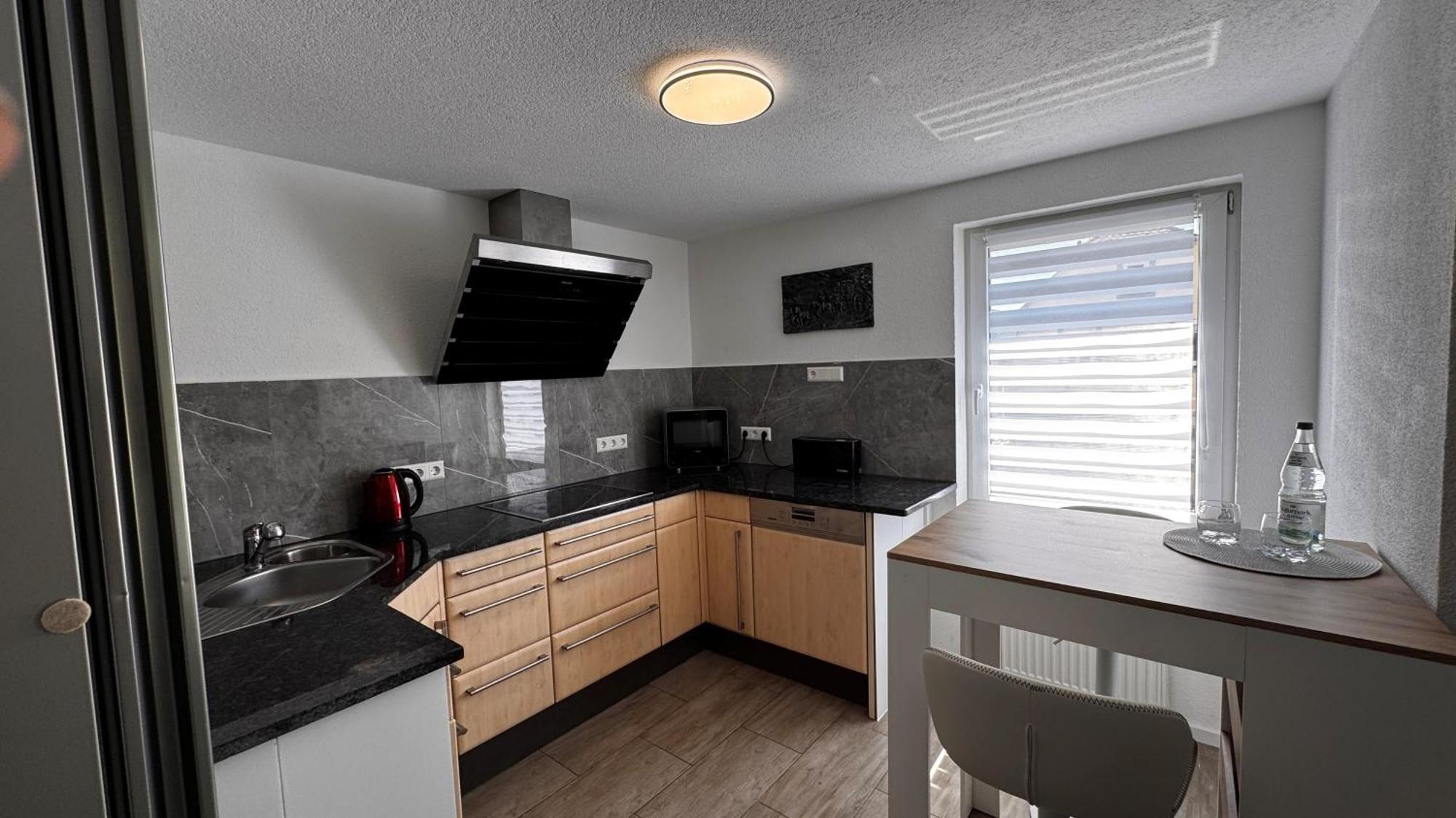 Bodensee Sunshine Zimmer & Apts. Uhldingen-Mühlhofen Екстериор снимка
